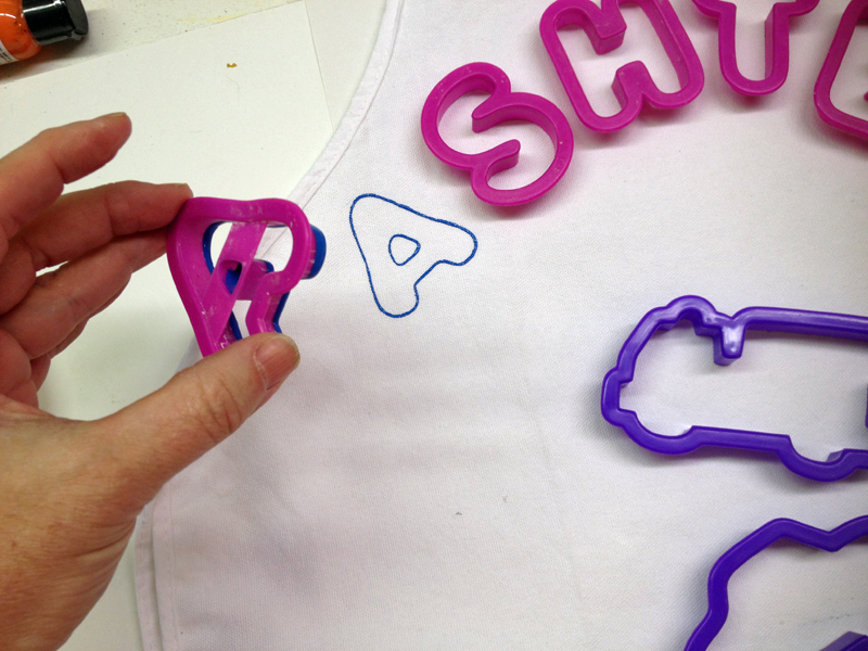 Cookie Cutter Stamped Apron by @amandaformaro for Kix Cereal