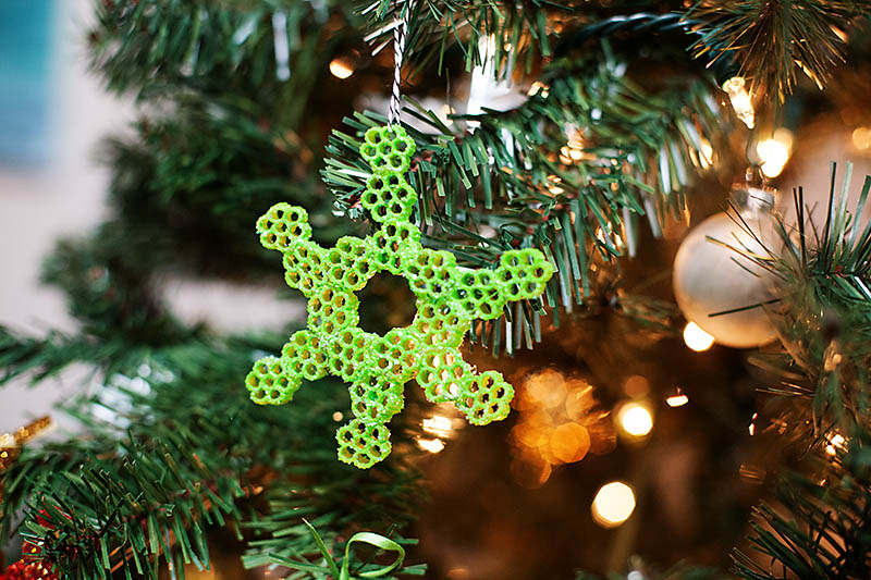 kix-colorful-pasta-snowflake-ornaments-9