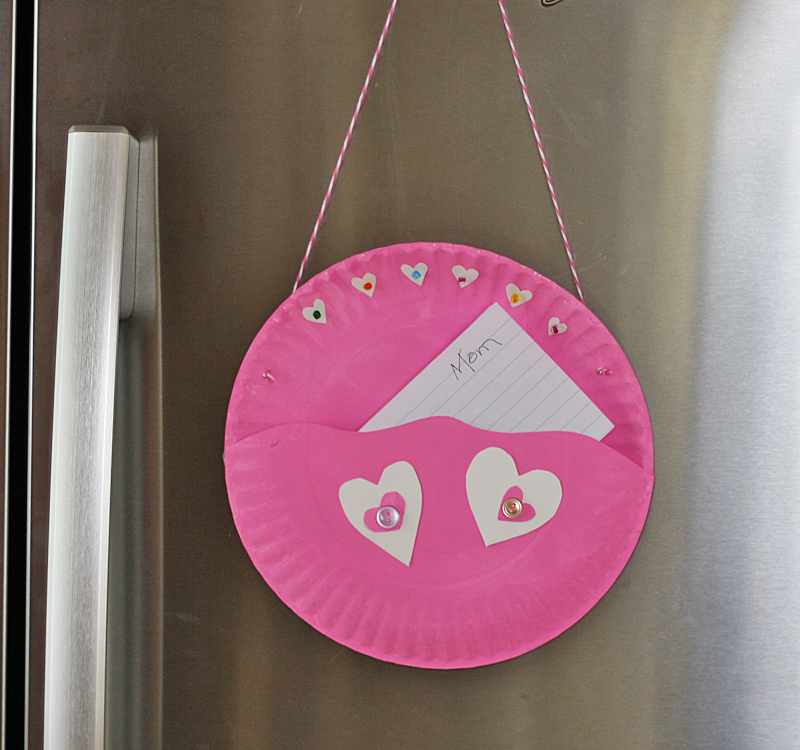 paper plate valentine's note holder