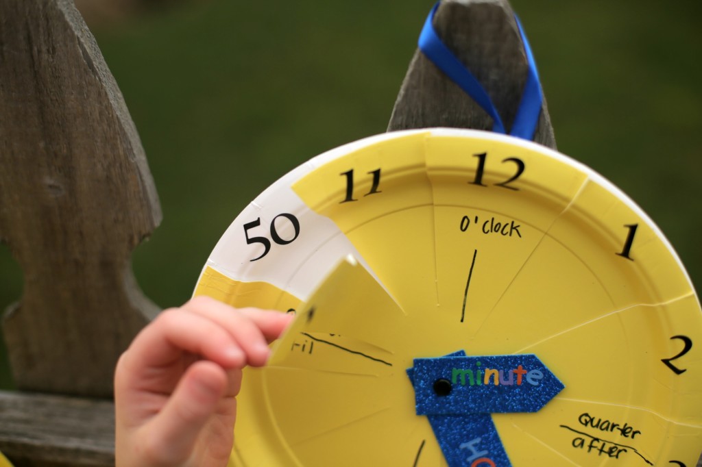 Paper plate clock craft