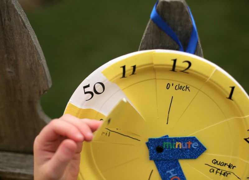 Paper plate clock craft