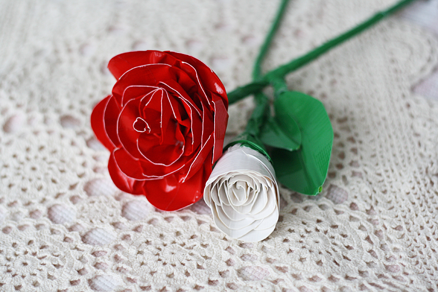last minute valentine duct tape roses 