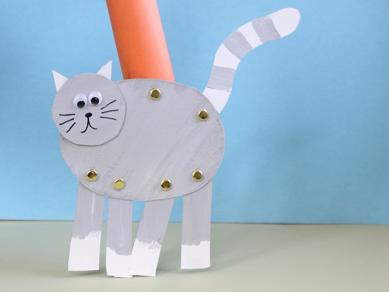 Cereal box walking cat puppet