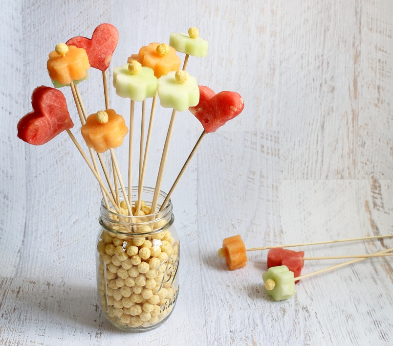 How to Make a Mother's Day Fruit Bouquet