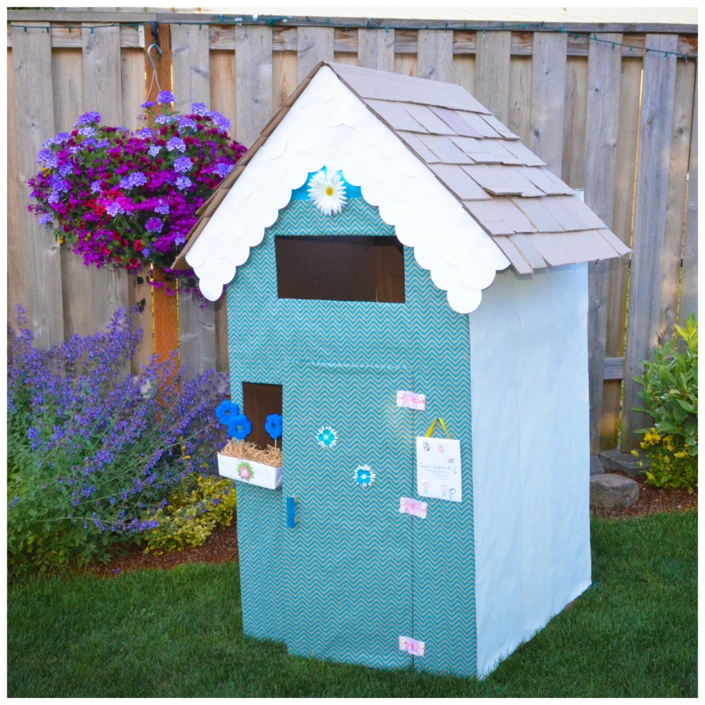 DIY Adorable cardboard playhouse